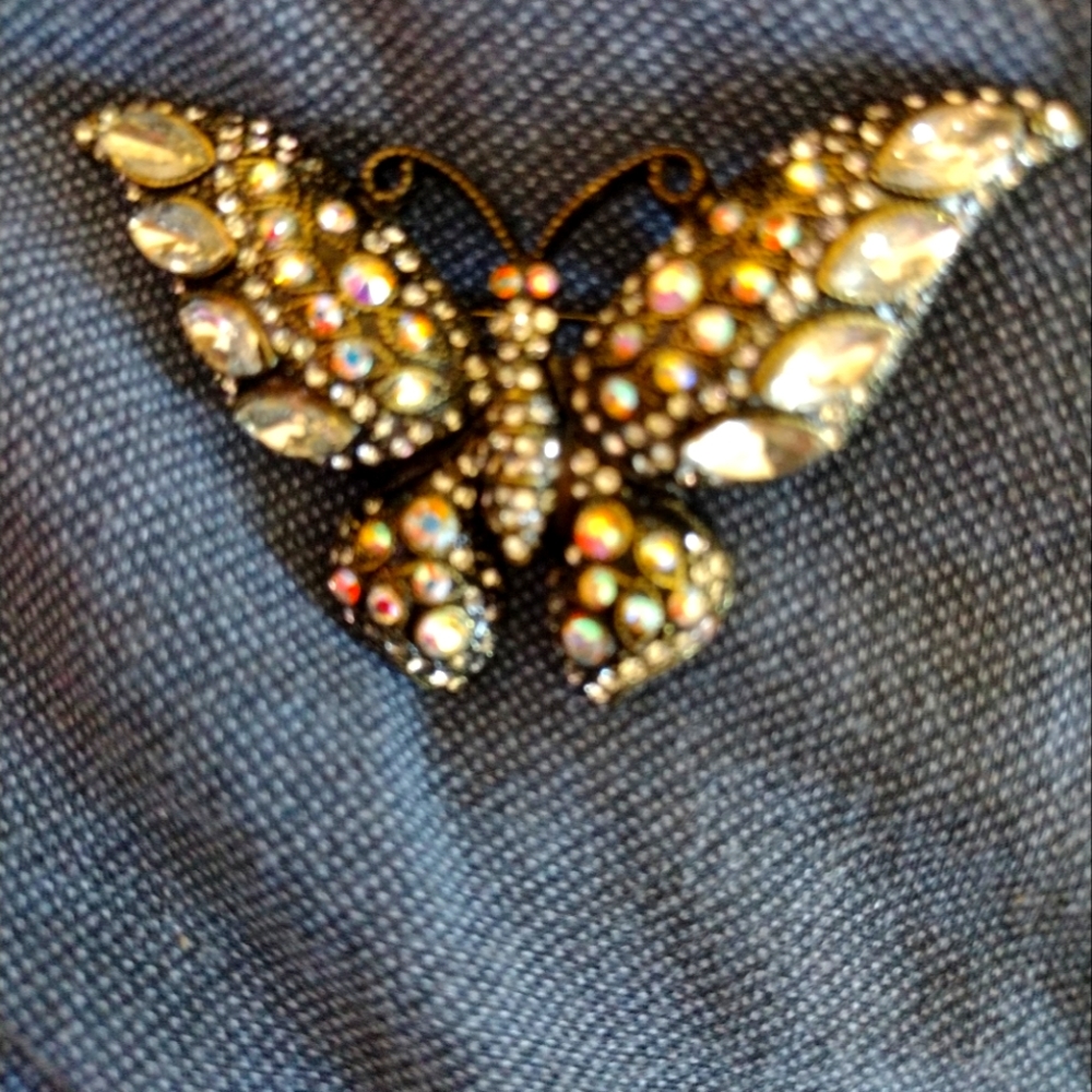 Colored rhinestone and white gold butterfly pin